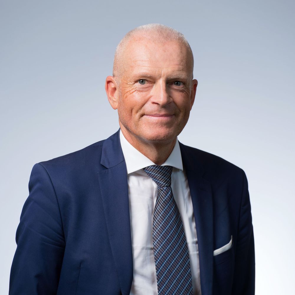 Andreas R Ziegler