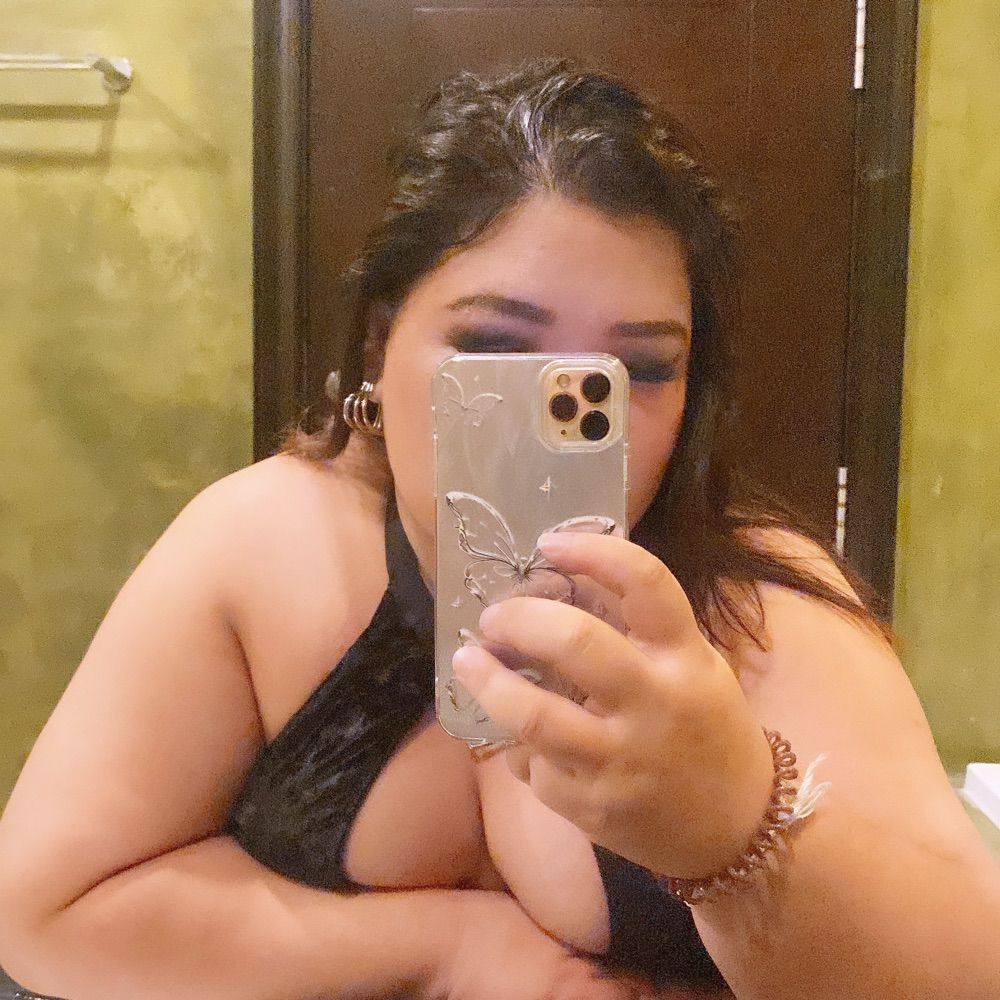 🦋°•𝕭𝖔𝖙𝖆𝖓•°🦋 สาวอ้วน ที่ติดซีรี่ย์ และชอบกินของอร่อย