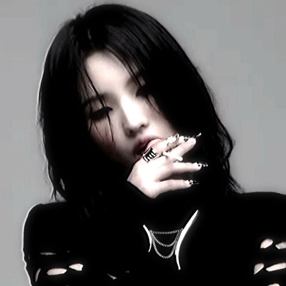 Xchade🖤⛓️ ☾