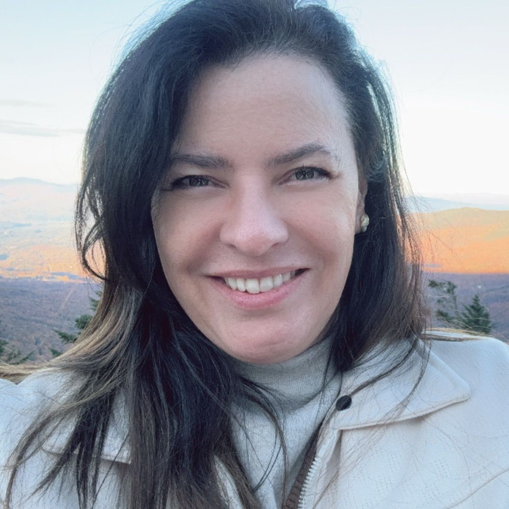 Cristina Bogsan