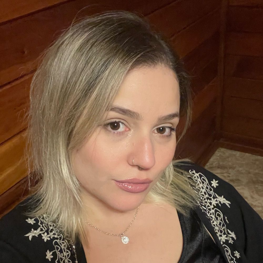 Letícia Parron 