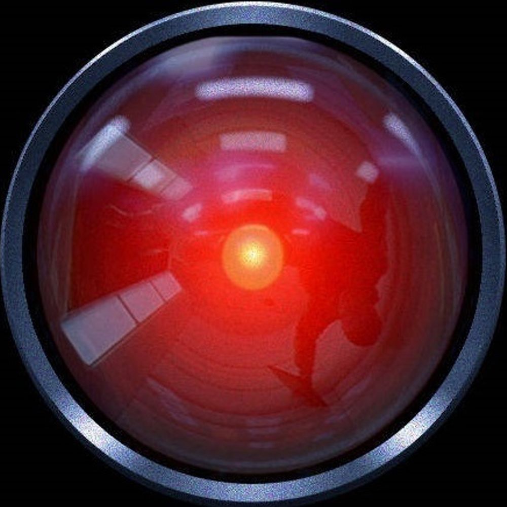 HAL 9O0O 🍉