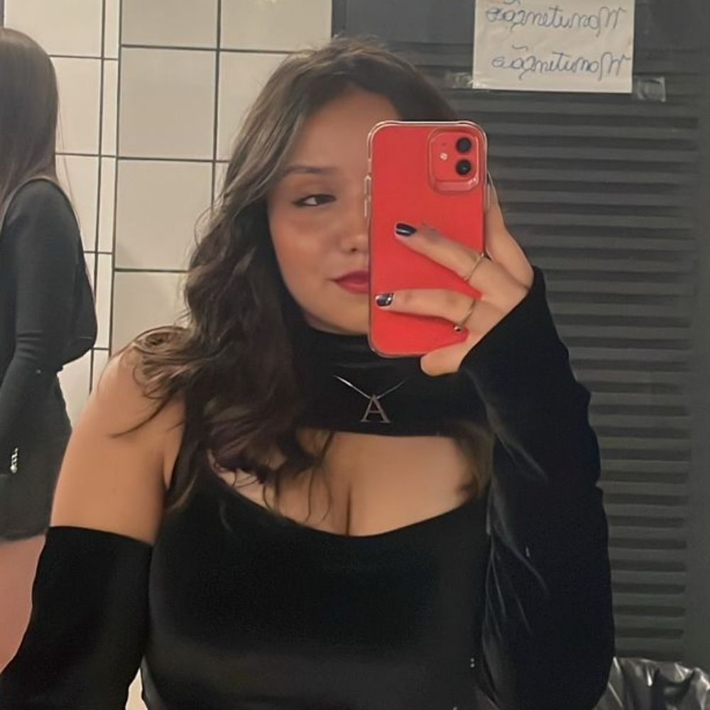 menina má 