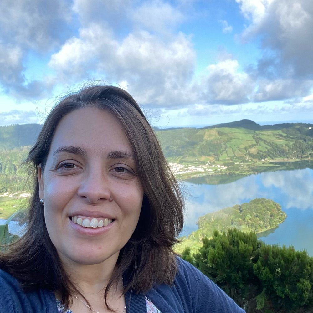 Cláudia Vicente