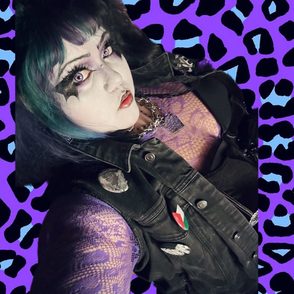 Alixe X-Ray Batz