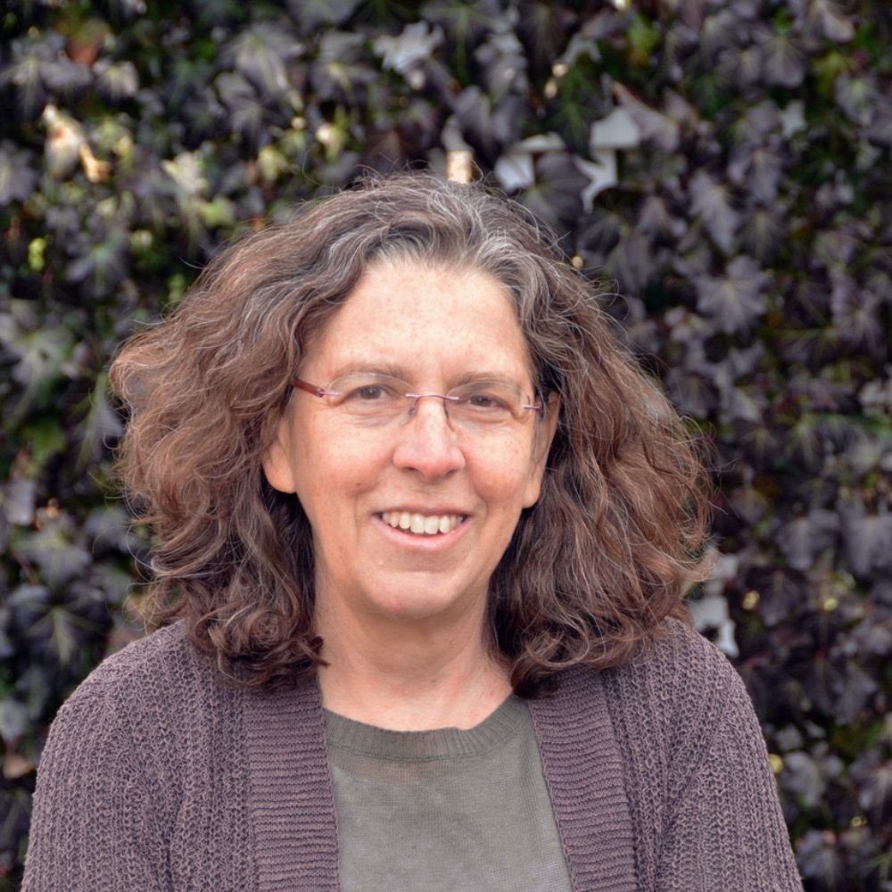Miriam Pawel
