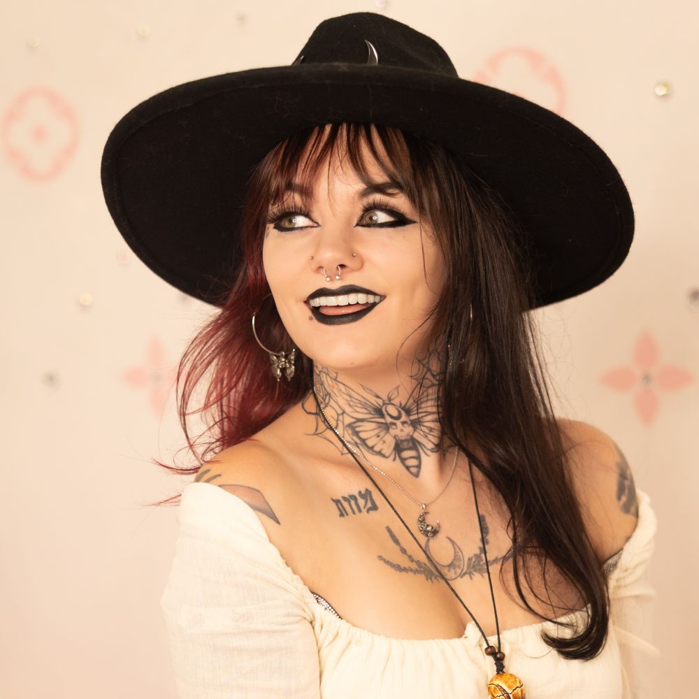 ⭐️👻 Skylar Rayne ☠️ 🌙 🔞