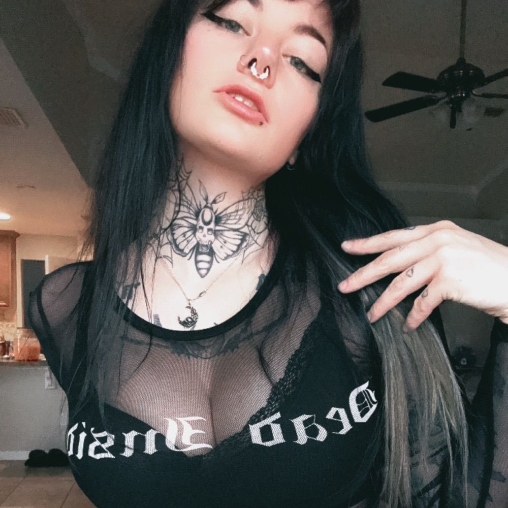 ⭐️👻 Skylar Rayne ☠️ 🌙 🔞