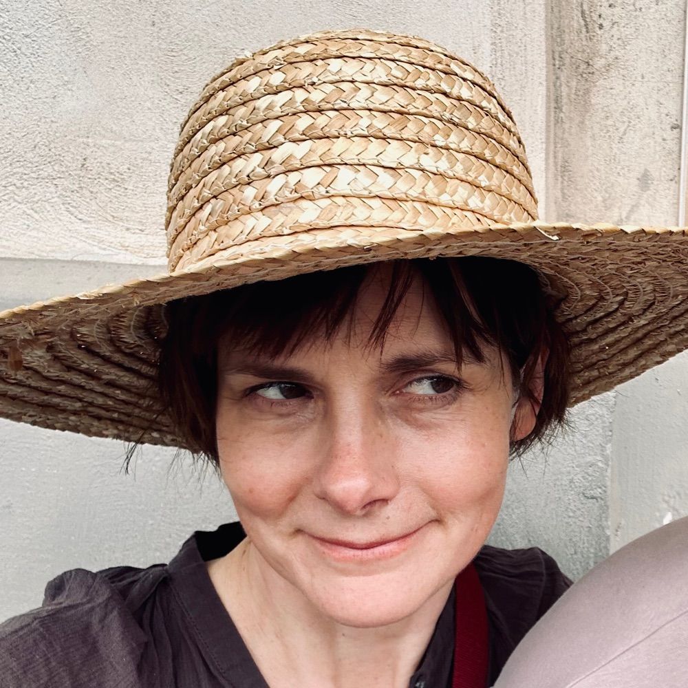 Loo Brealey
