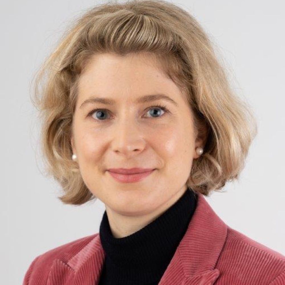 Dr Anna Marhold