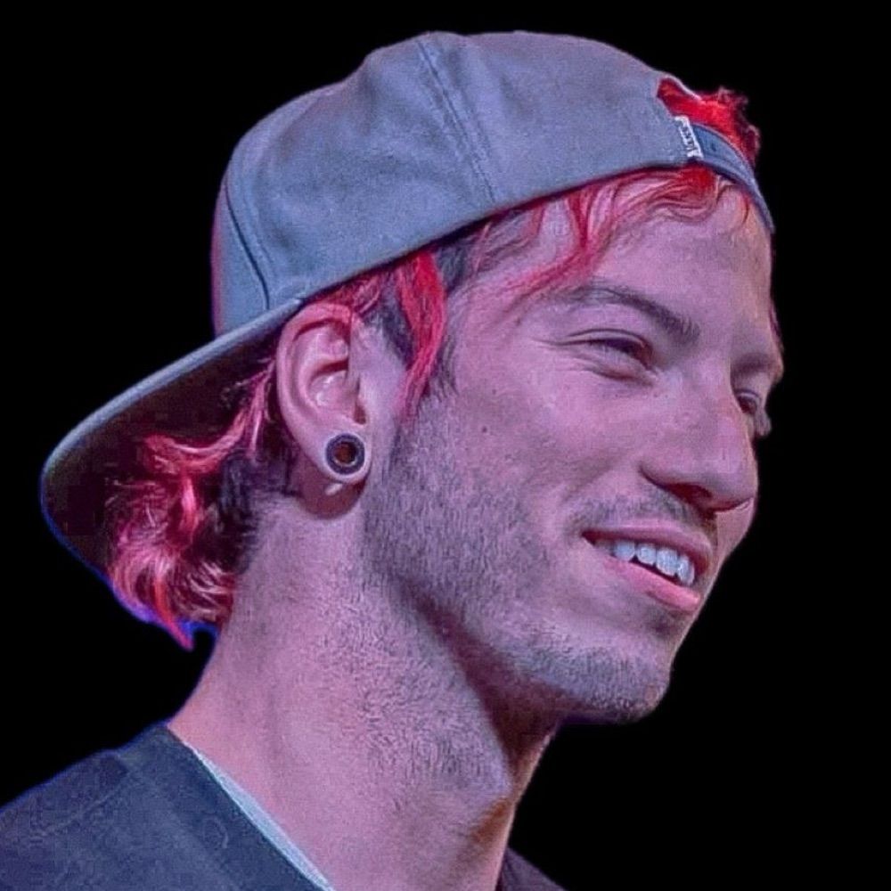 ₊˚.⋆☾ Ruby ψ ⊬