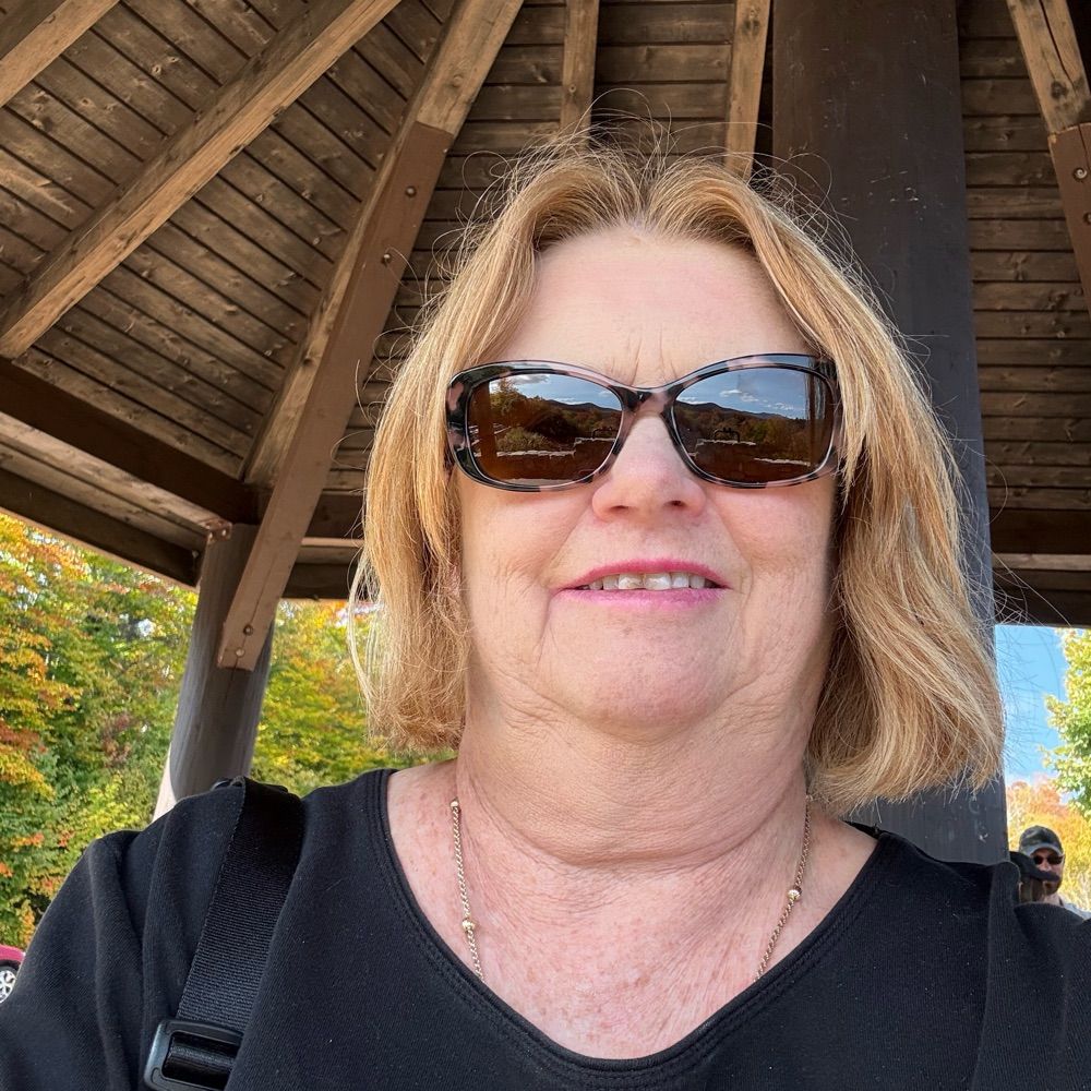 Eileen Sateriale