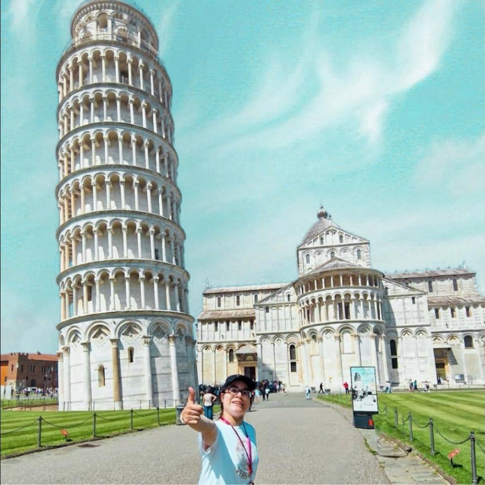 𝑳𝒖𝒄𝒊𝒂 𝑶𝒓𝒕𝒊𝒛