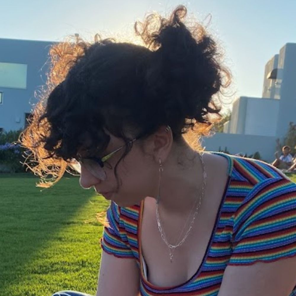 Katy "Chips" is bad at social media