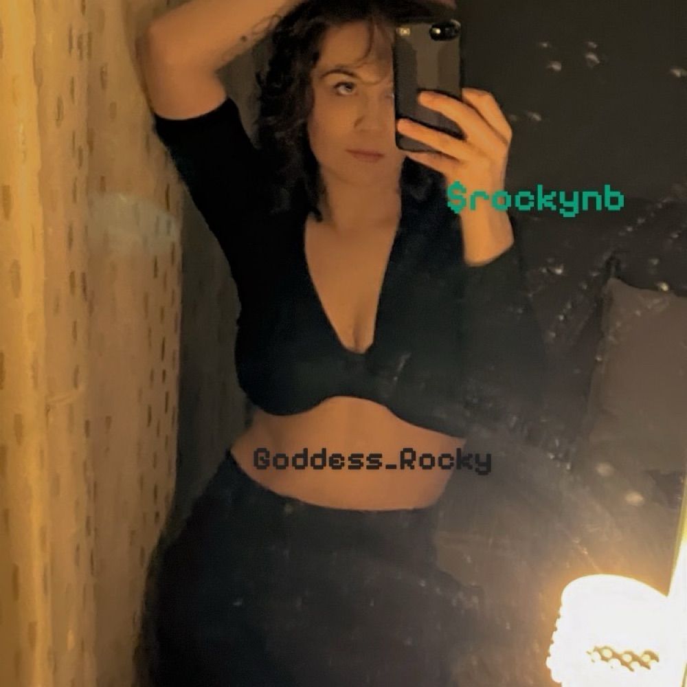 FF 👣 Goddess_rockynb