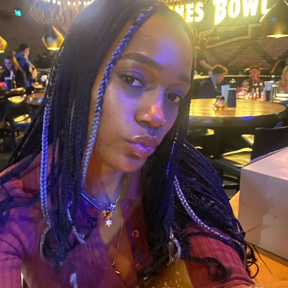 Dee