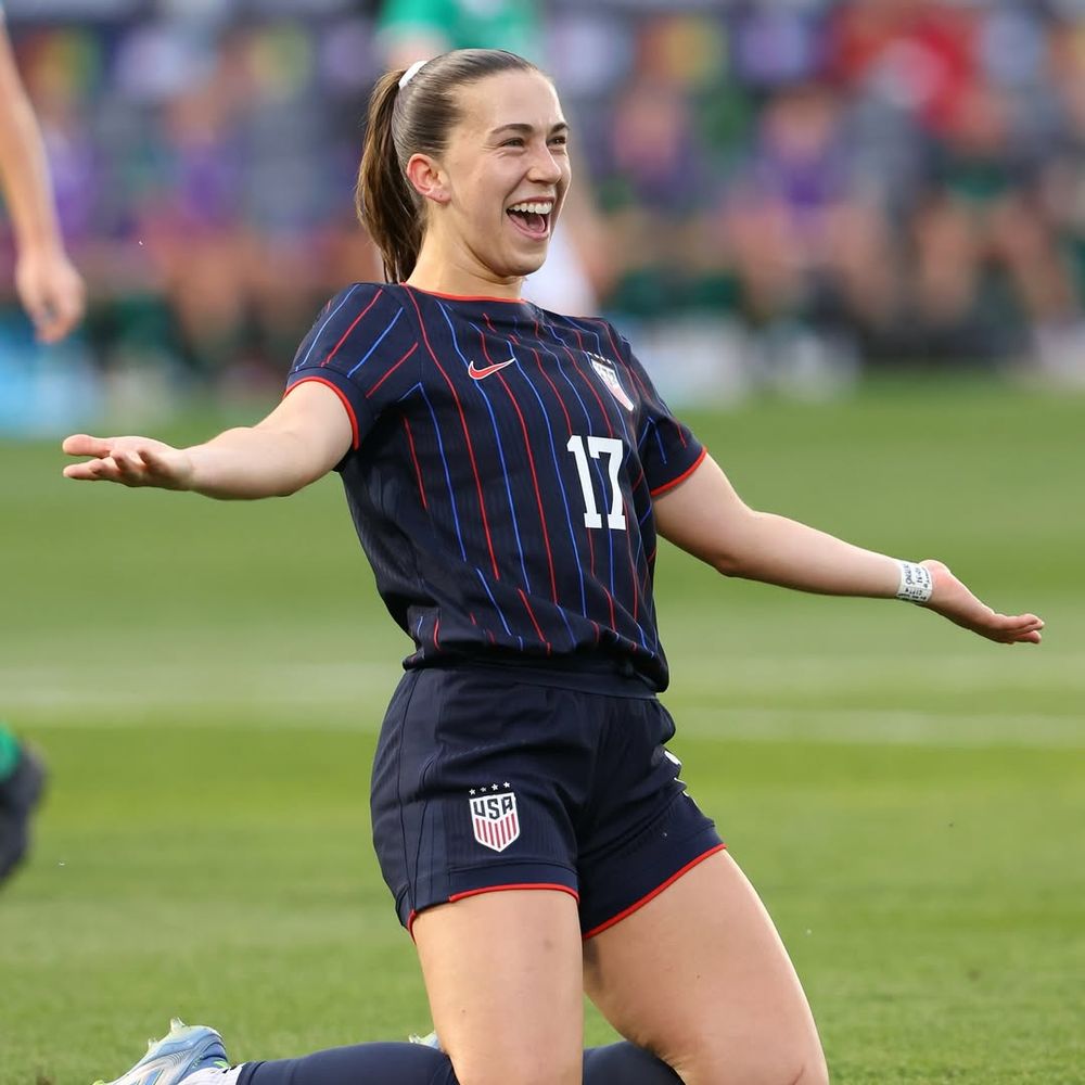 VOTE SAM COFFEY FOR NWSL BEST XI