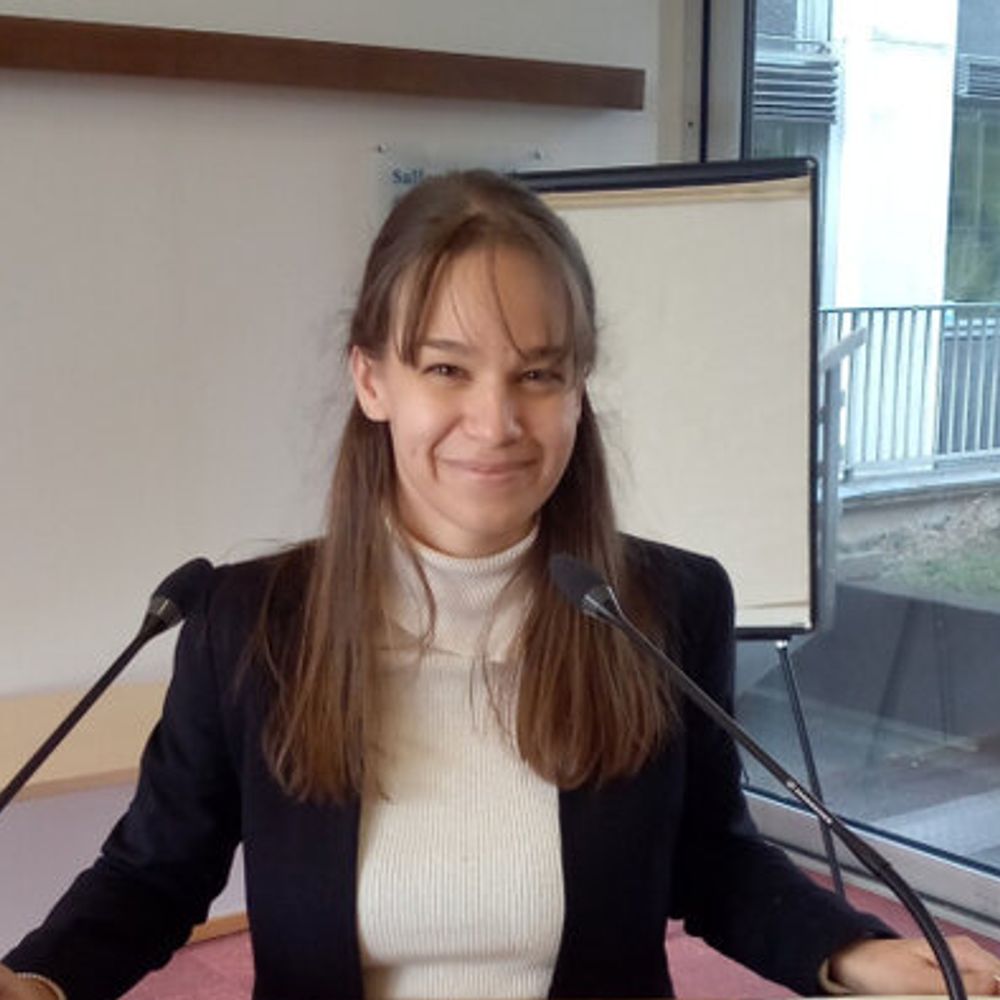 Delphine Charuau