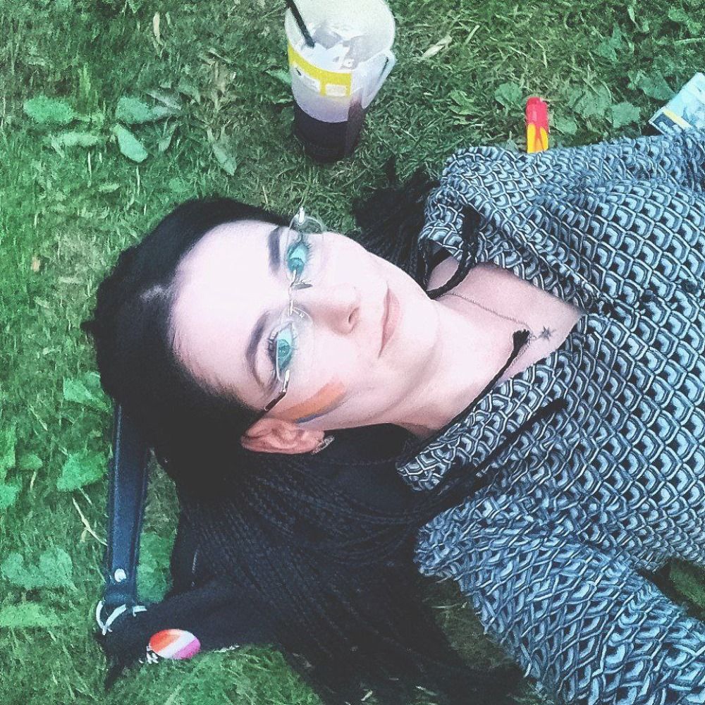АИNА