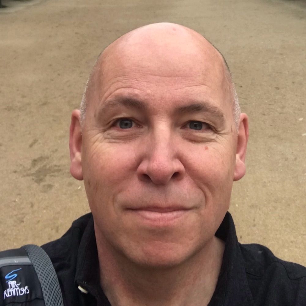 Giles Warrington
