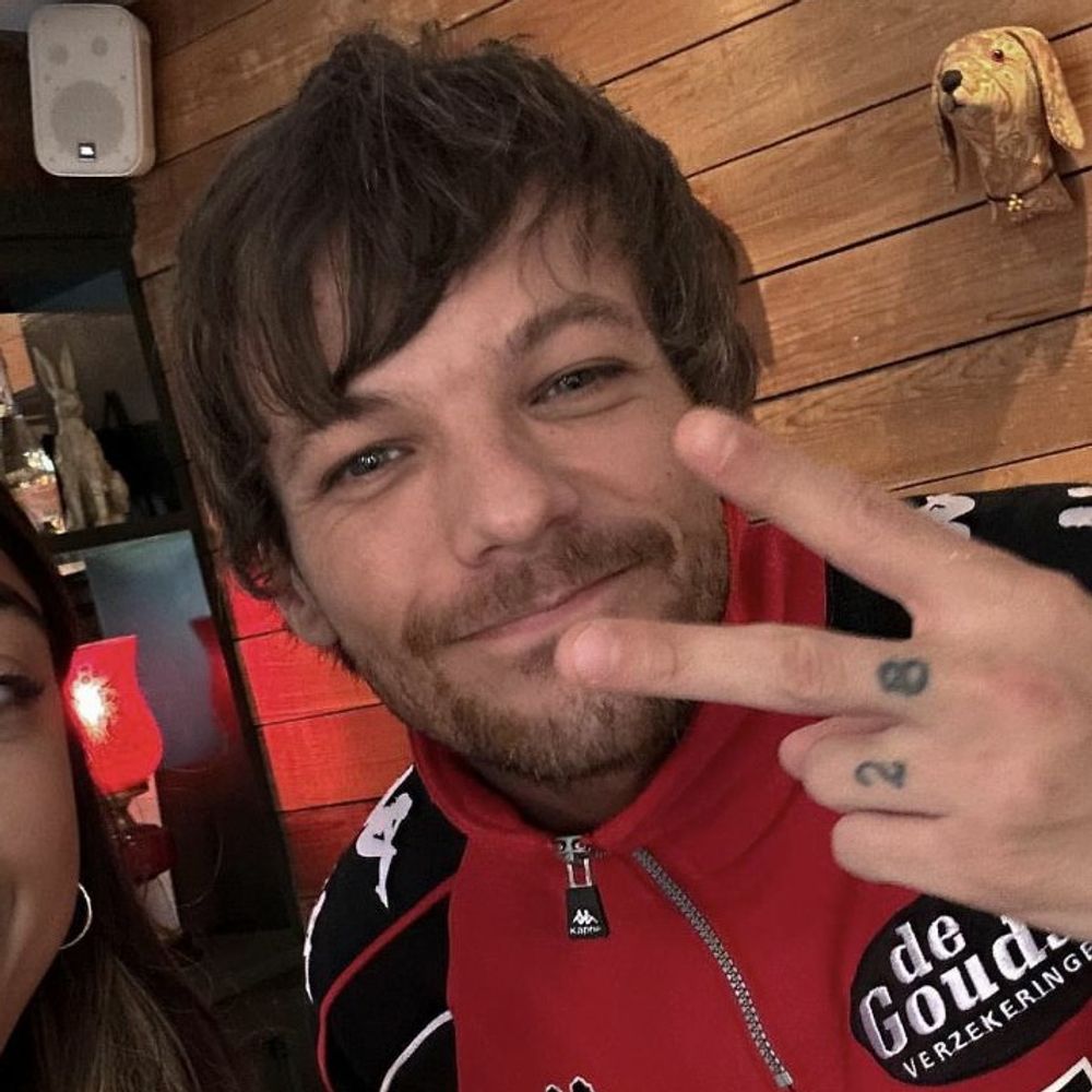 isa. 🚬 VIU O LOUIS!!!