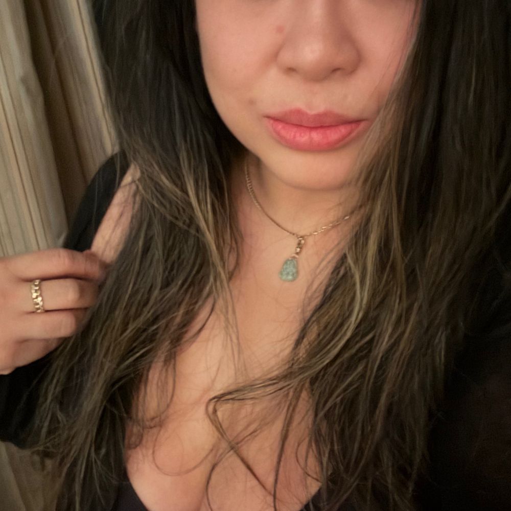 V
