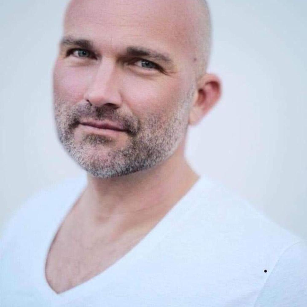 Joshua T Berglan