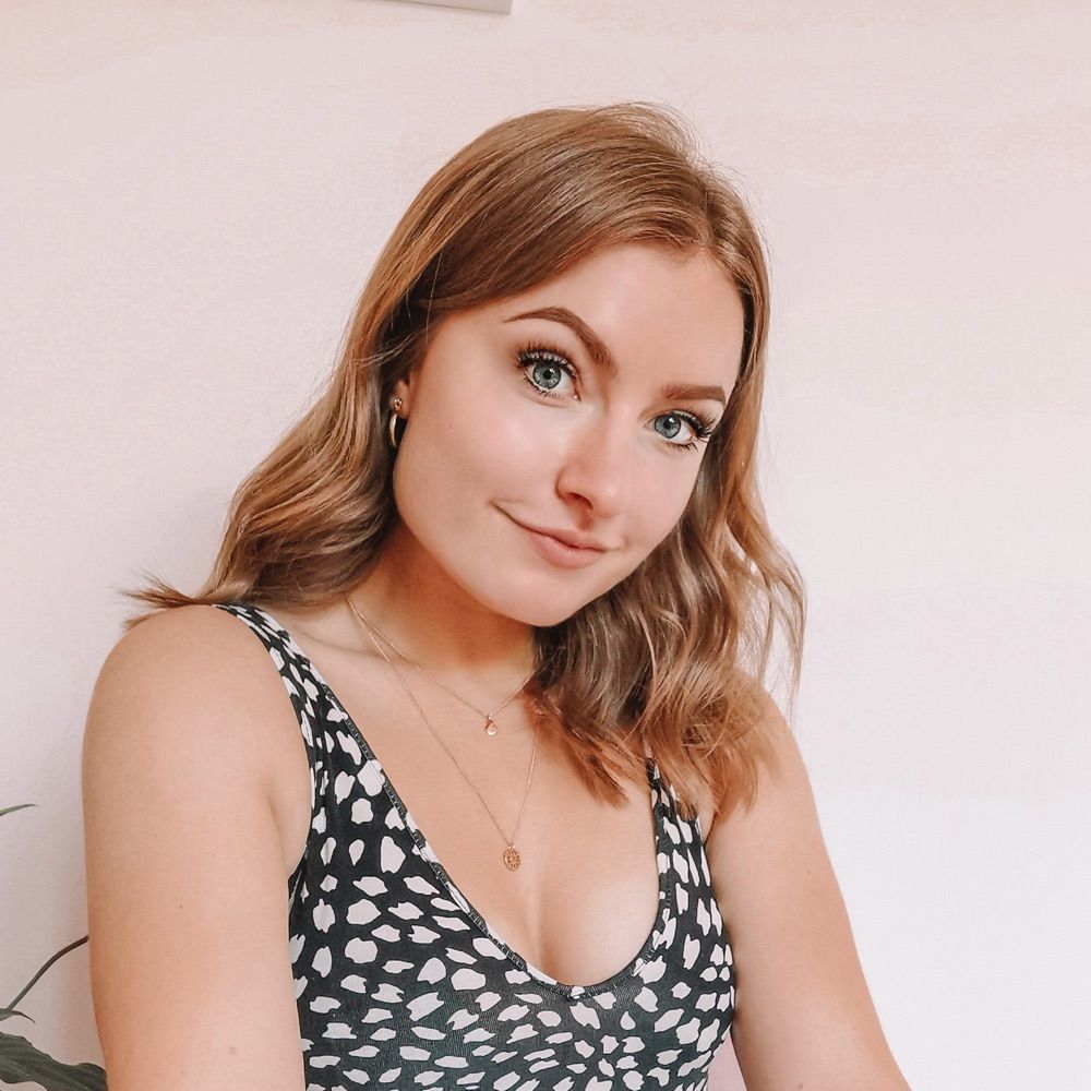 Emma Lucy │ Romance Author