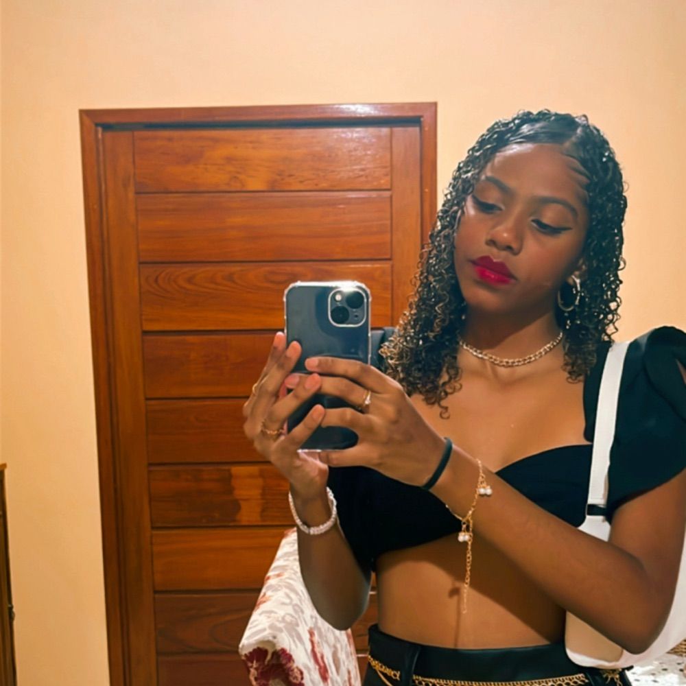 Bibia Azevedo