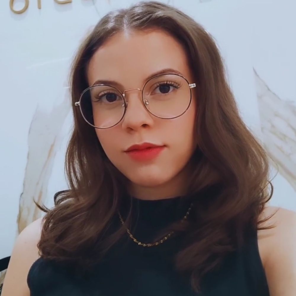 •Ellen Dayse•