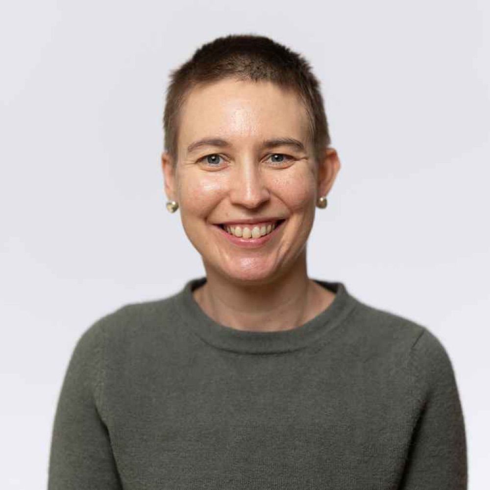 Iris Warchall, PT, DPT (she/they)