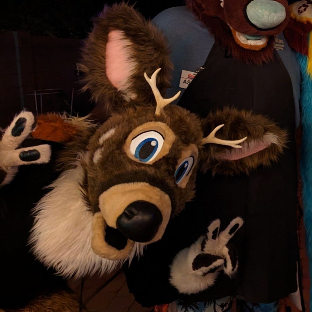 Charlie Foxleigh, kind of a deer friend 🦌