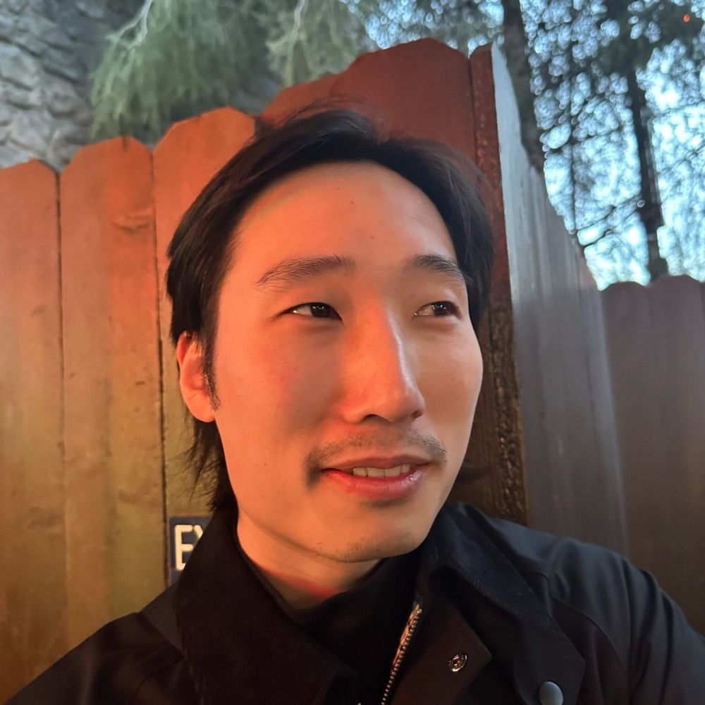 Yun Hu