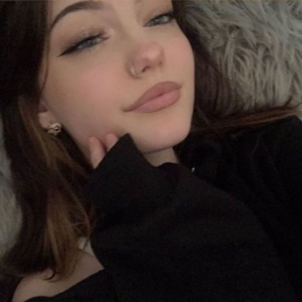 gi 𐚁 | filha de agathario