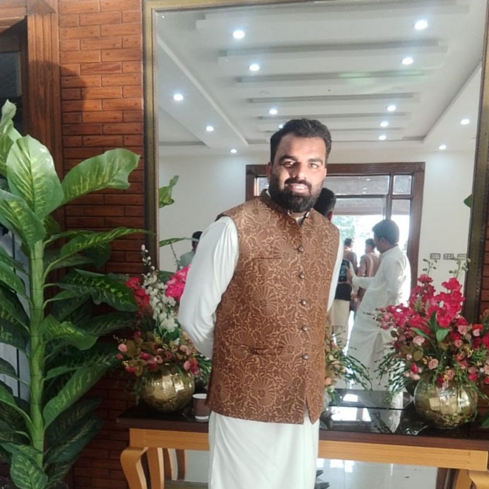 Qamar Abbas
