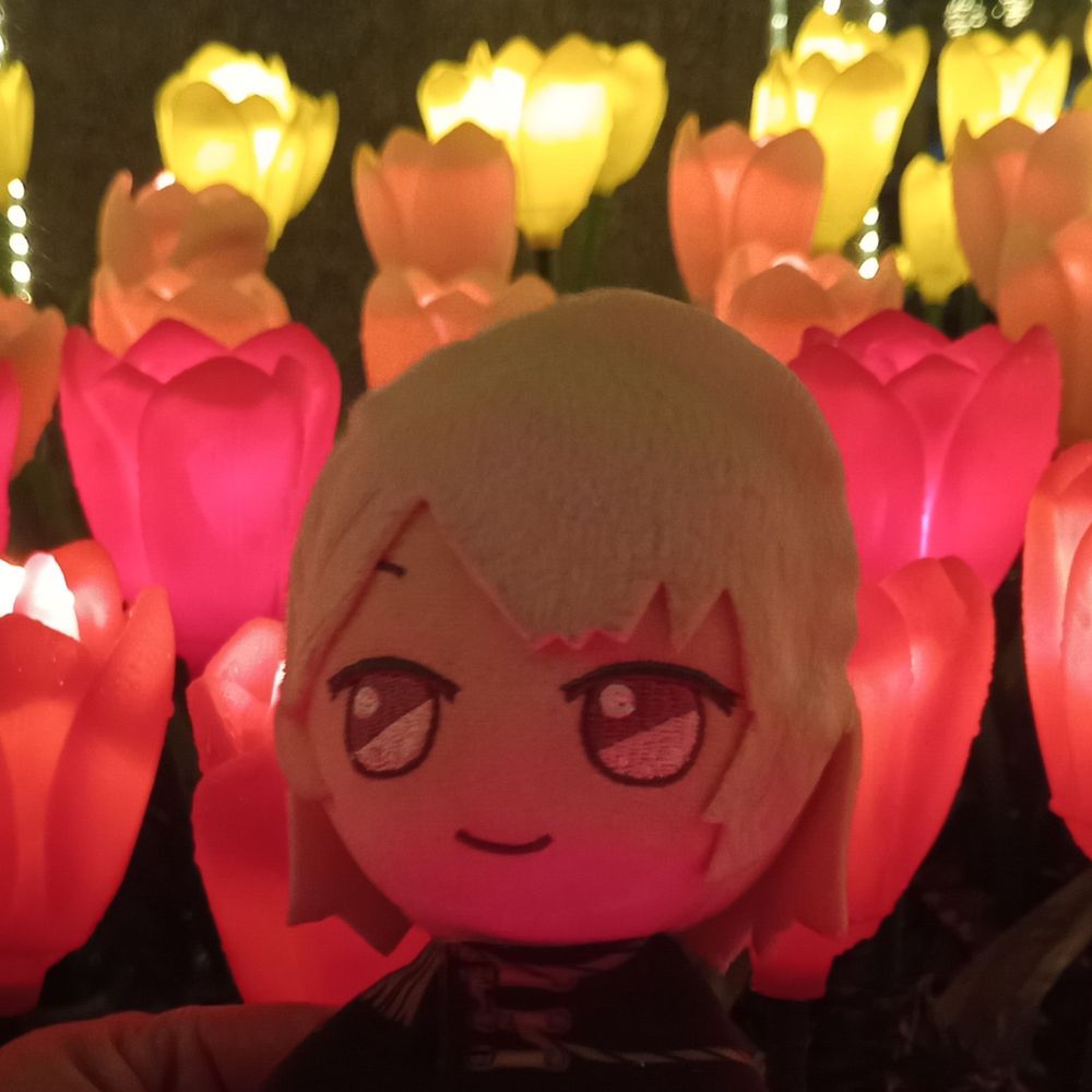 Rin【リン】( 'ω')ﾉ💜💛