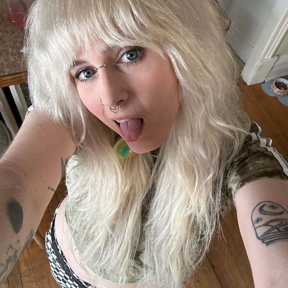 gross girl <3