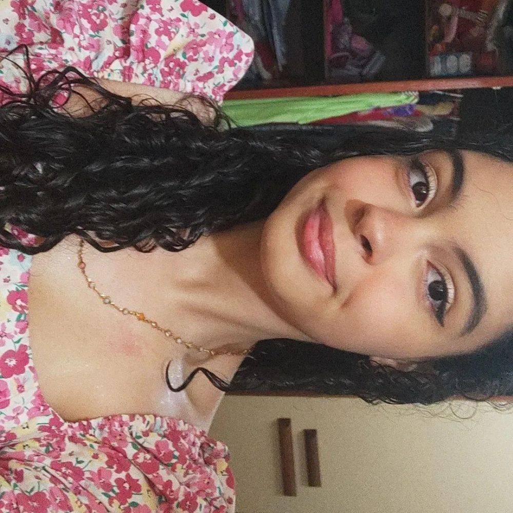 liz moura ☀️