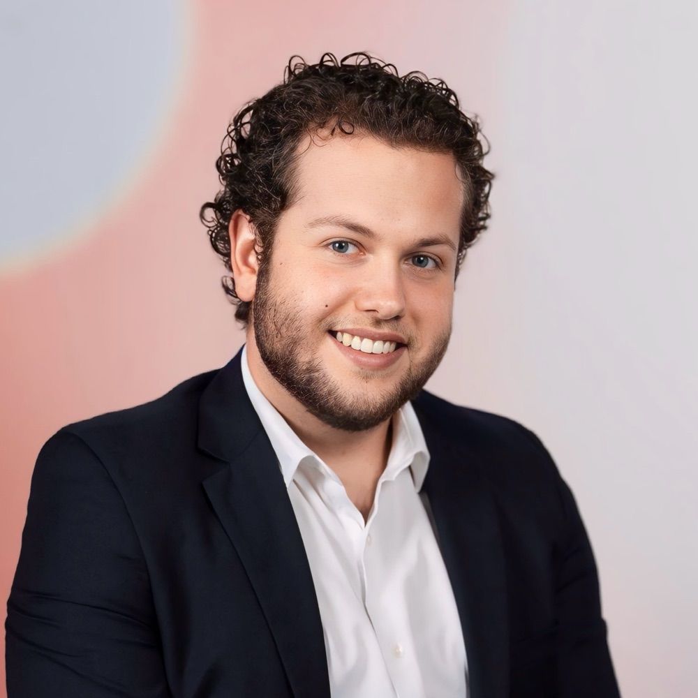Adrian Mayer