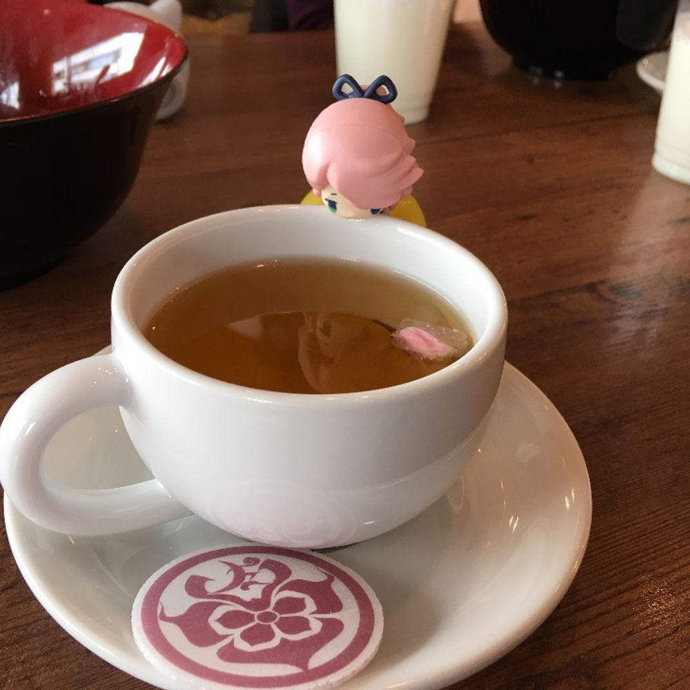 緋色