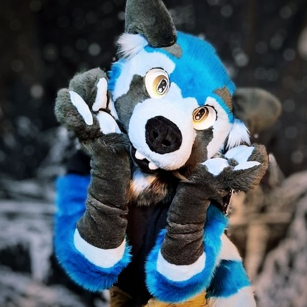 cacklBARK! Fursuits 🌈🧵