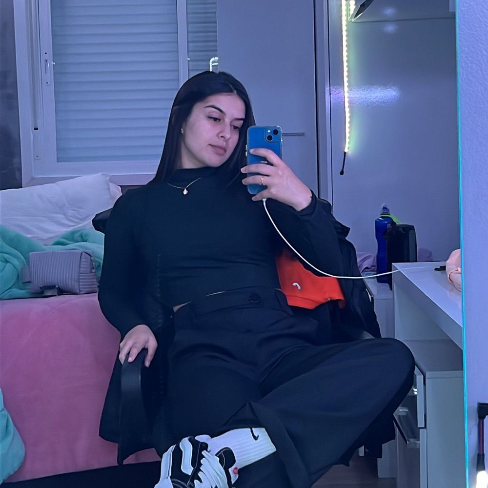 Carla 🦋