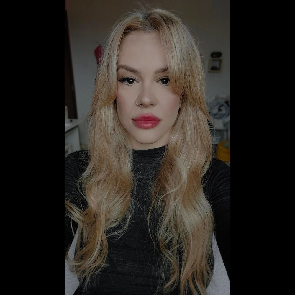 Tayná 