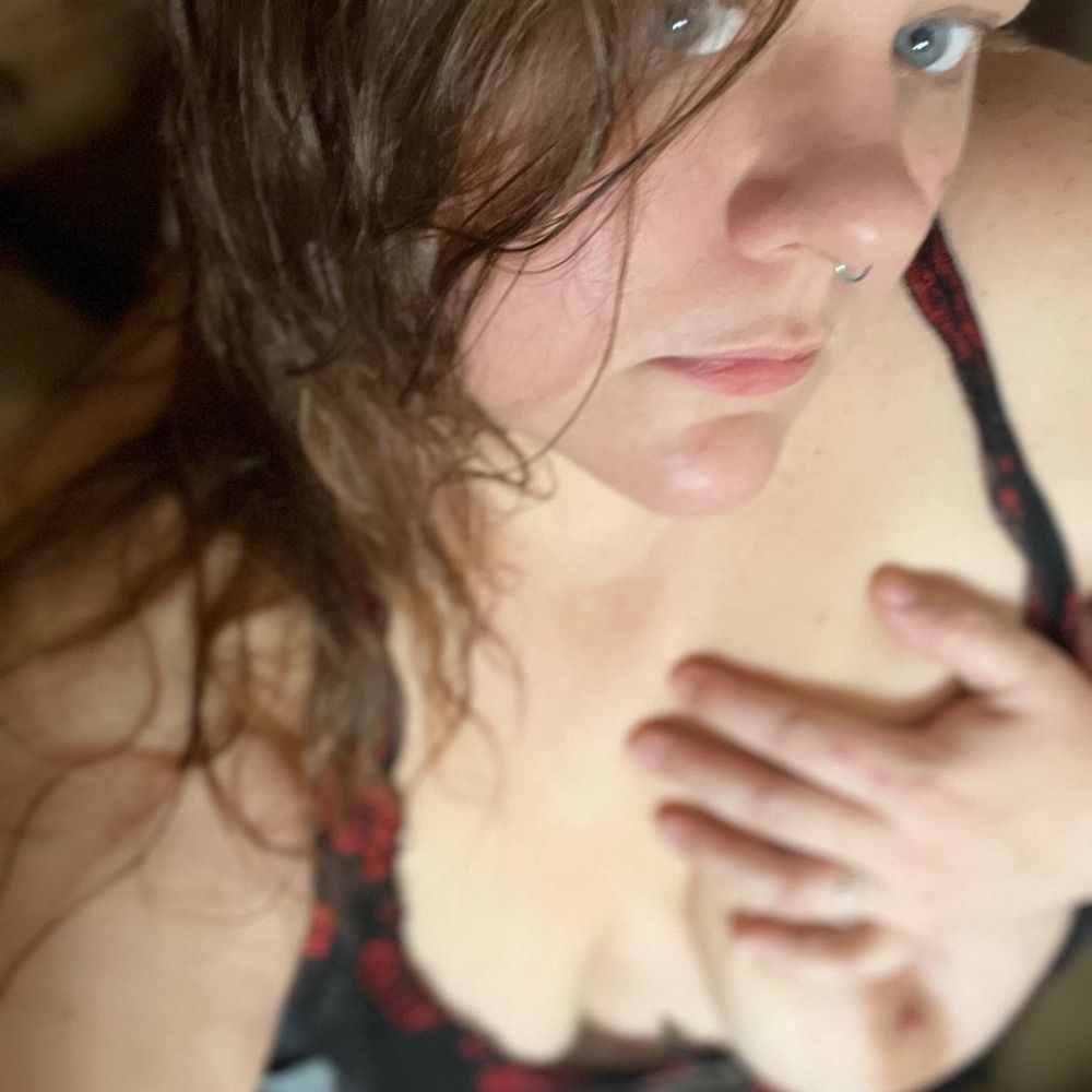 WidowMoodEyes
