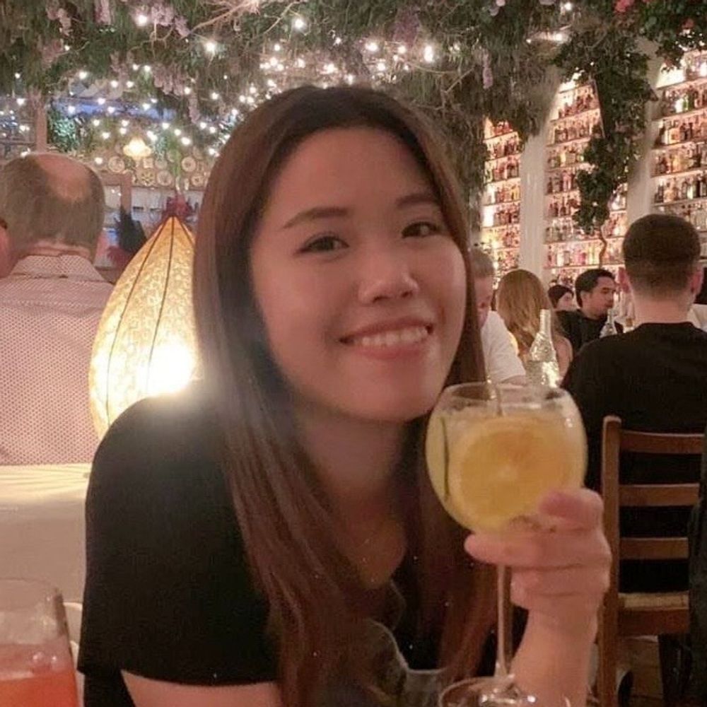 Yan Lau