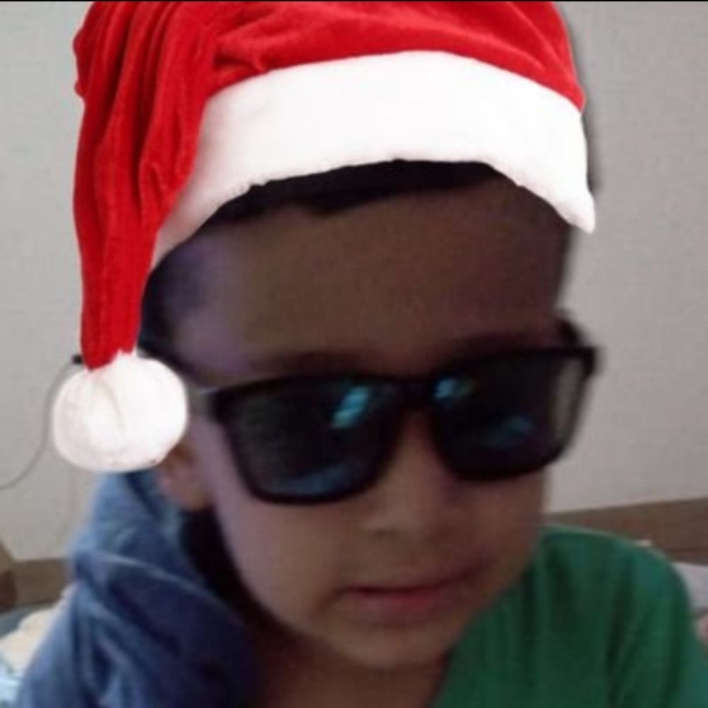Hugo._.