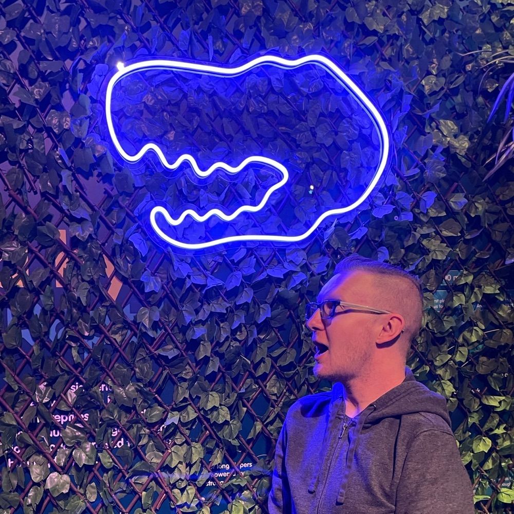Zach 🌈 🦖
