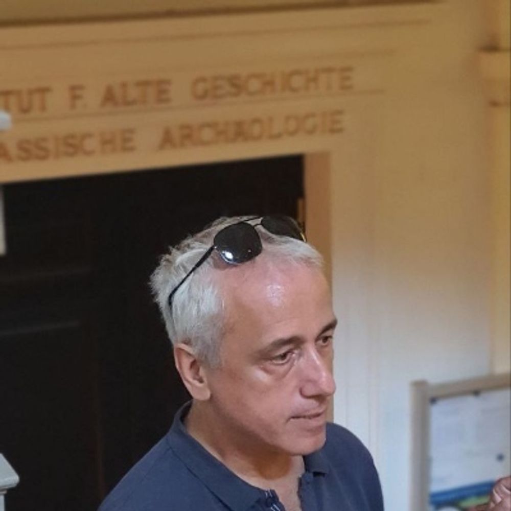 Suat Ayöz