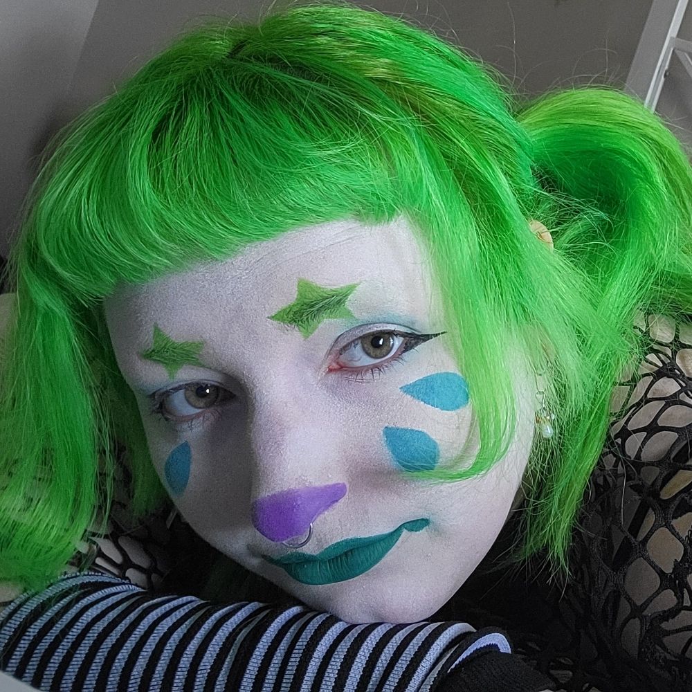 silly <:o)