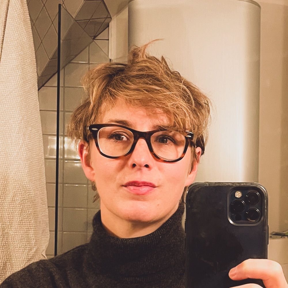 Pam E. Hute